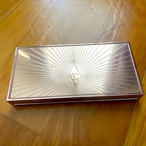 Charlotte Tilbury filmstar bronze and glow Med Dark